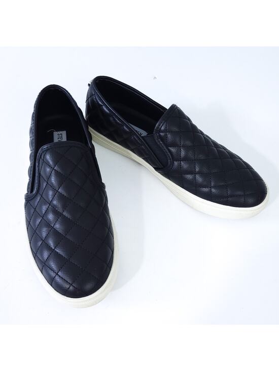 Steve Madden Shoes - Steve Madden Quilted Slip On Sneaker Shoe ECENTRCQ Black Size 9M Vegan Leather